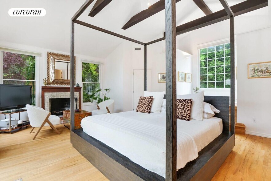 Building Photo - 81 Lee Ave