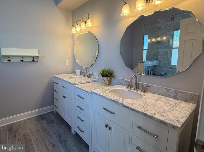 Building Photo - 907 Auckland Way