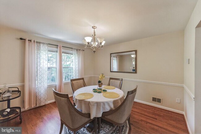 Building Photo - 4600 Linmar Ct
