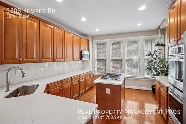 Building Photo - 3308 S Kemper Rd