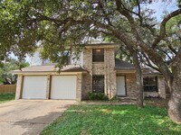 Building Photo - 13102 Briar Hollow Dr