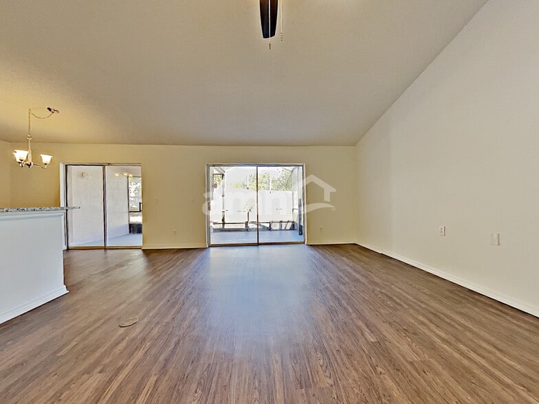 Building Photo - 8813 Scenic Vista Ct