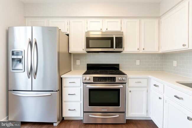 Building Photo - 13820 Rampant Lion Ct