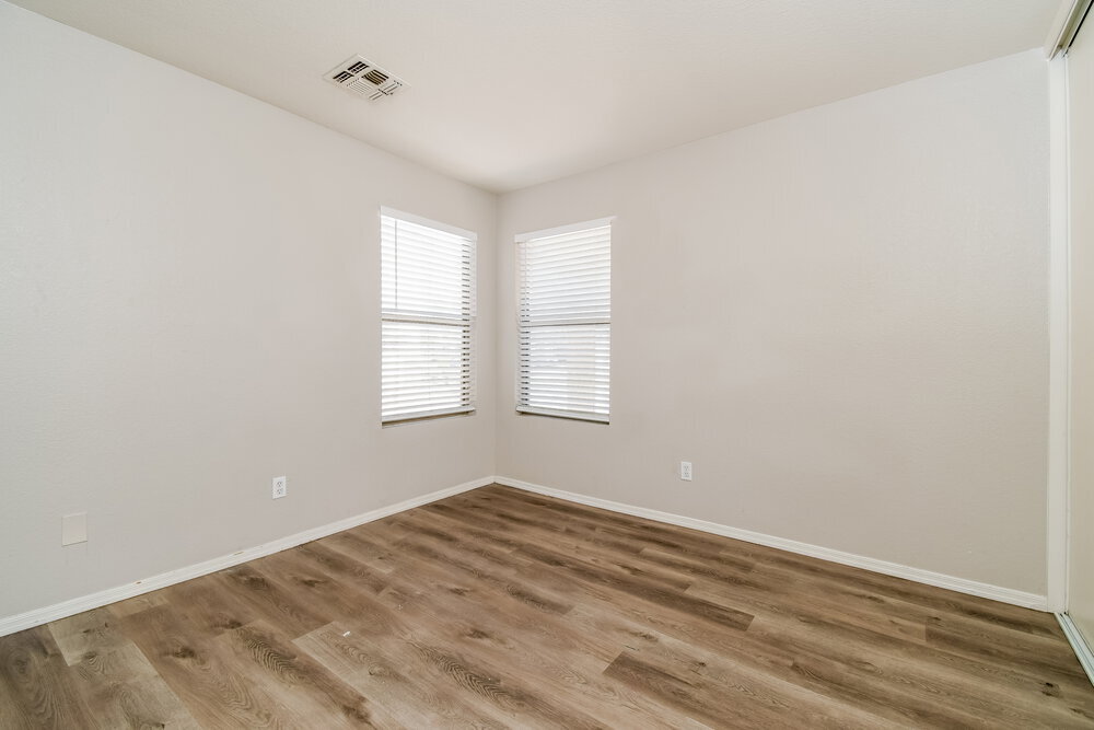 Building Photo - 1080 S Bogle Ct