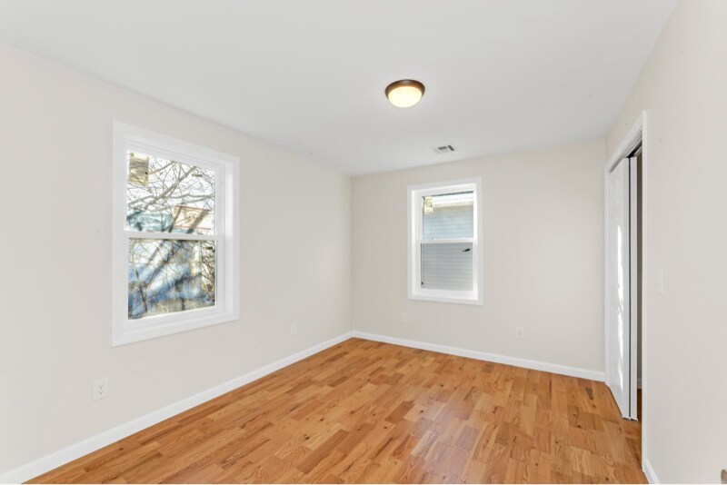 Building Photo - 12 Andy St