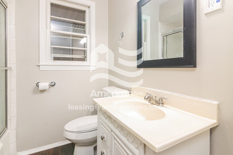 Building Photo - 4707 Wellborn Dr