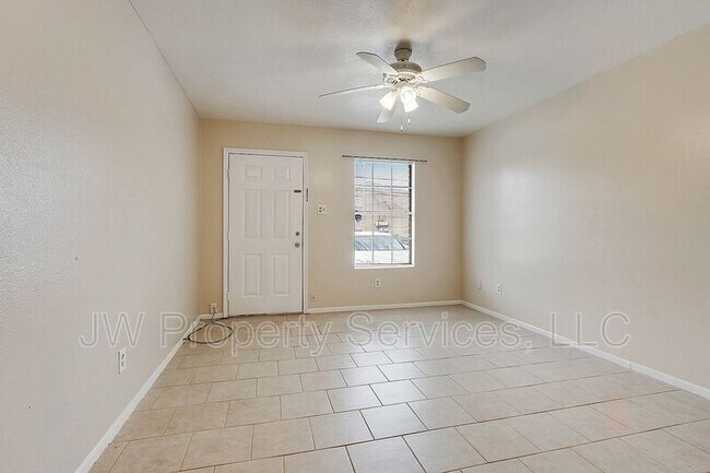 Building Photo - 2109 Manson Ave