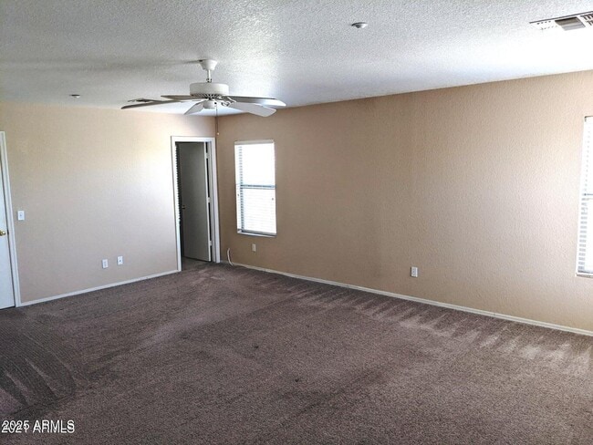Building Photo - 7500 E Deer Valley Rd