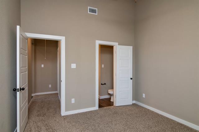 Building Photo - 734 Fallow Dr