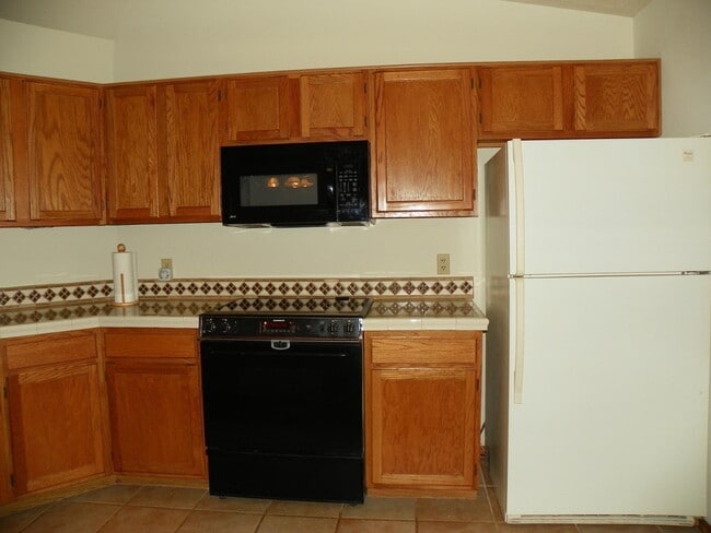 Building Photo - 4404 Rabbit Brush Ave NW