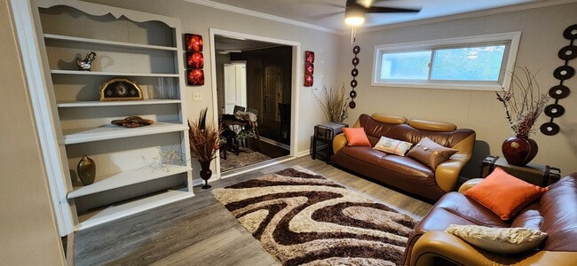 Building Photo - 1824 Tiger Flowers Dr NW