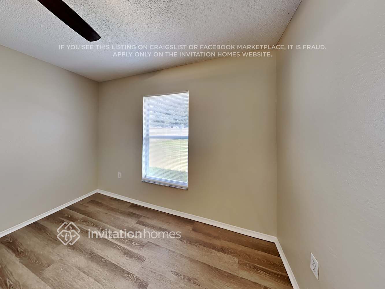 Building Photo - 5262 Miriam Dr