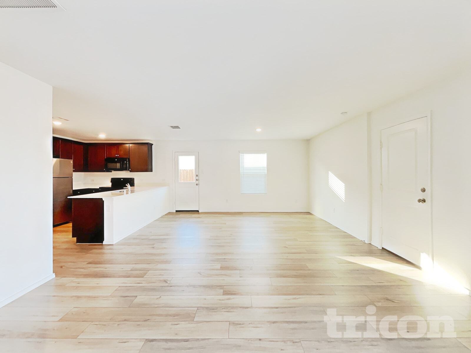 Building Photo - 617 Dashwood Dr