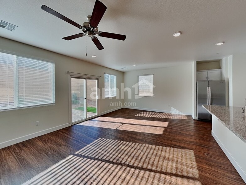 Building Photo - 327 Cape Seville Pl