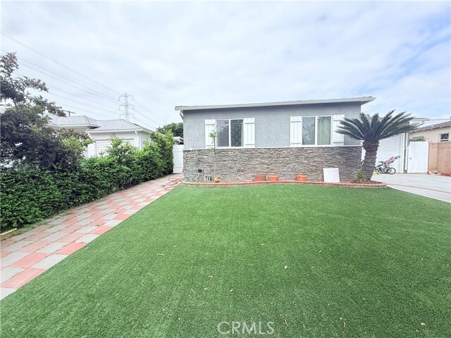 Primary Photo - 17513 Glenburn Ave