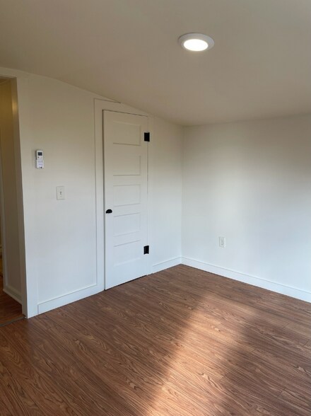 Building Photo - 6990 FM 932