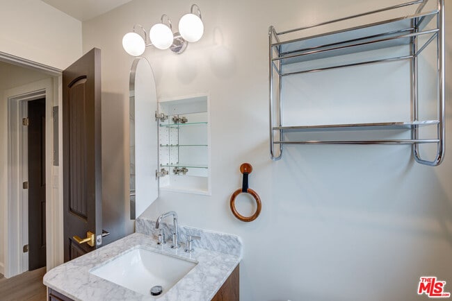 Building Photo - 12349 Riverside Dr