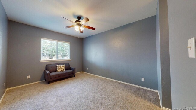 Building Photo - 522 Baltustrol Dr