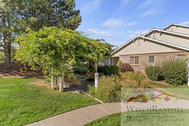Building Photo - Very Spacious 2 Bedroom 3 Bath Ogden Home