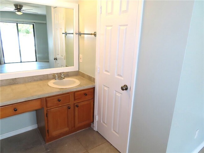 Building Photo - 110 Melton Ave