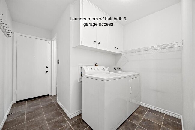 Building Photo - 9411 Cedar Crest Dr