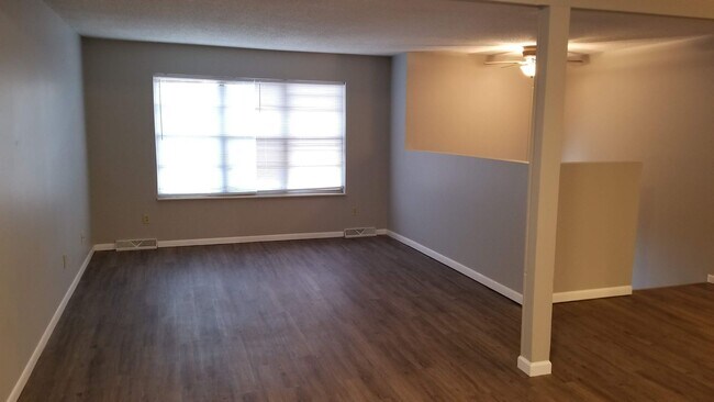 Building Photo - Nice, large home waiting to be called home