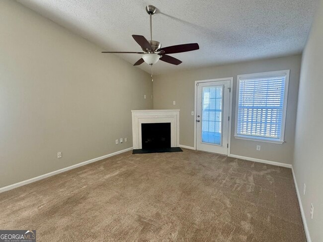 Building Photo - 1653 Summerwoods Cir