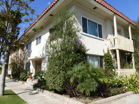 Building Photo - 8 Esperanza Ave