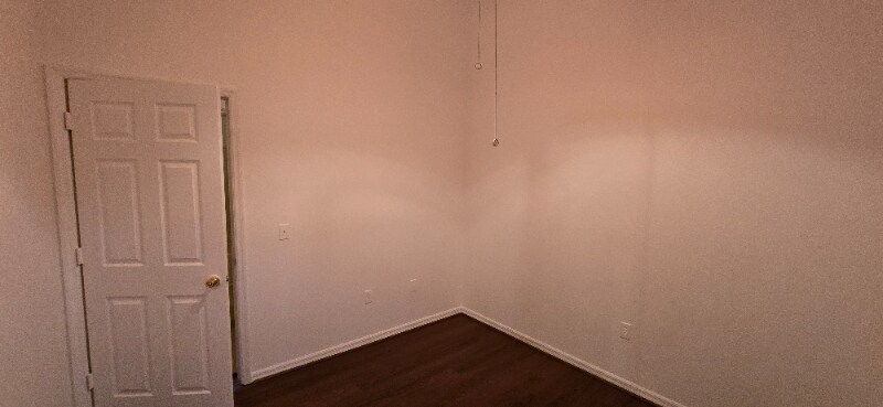 Building Photo - 990 Kenbar St