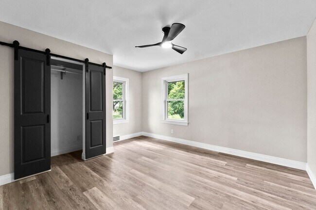 Building Photo - For Sale or Rent – Fully Renovated Stone R...