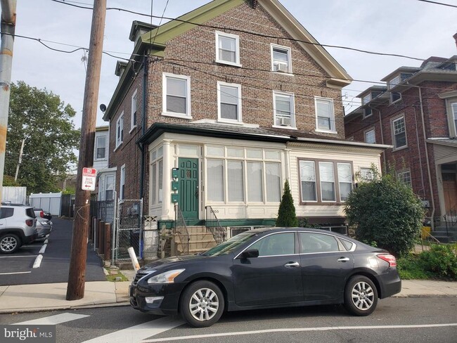 Building Photo - 5455 Ridge Ave