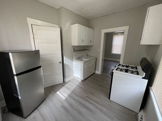 Building Photo - 4239-4241 W 24th St