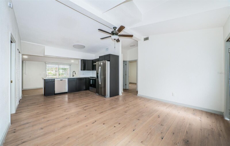 Building Photo - 6027 Illinois Ave