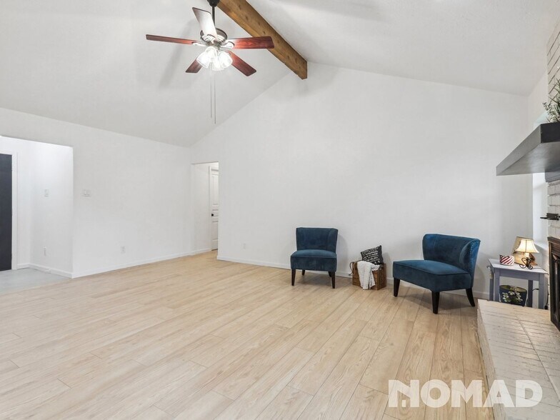 Building Photo - 2138 Pecos Dr