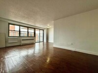 Building Photo - 1 bedroom in BRONX NY 10461