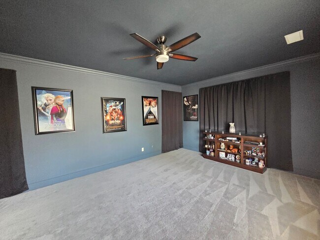 Building Photo - Large 4 Bedroom Home in Rolling Hills Ranch!
