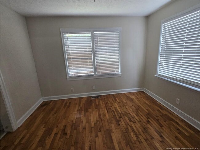 Building Photo - 2705 Pecan Dr