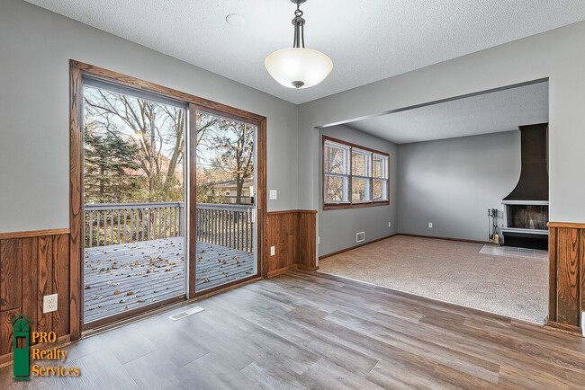 Building Photo - 4 Bedroom Home in Brooklyn Center