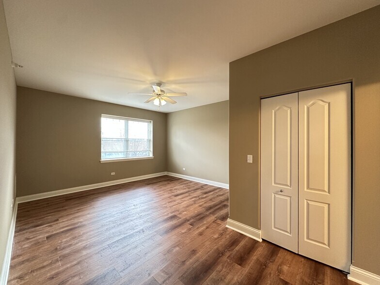 Building Photo - 2 Itasca Place