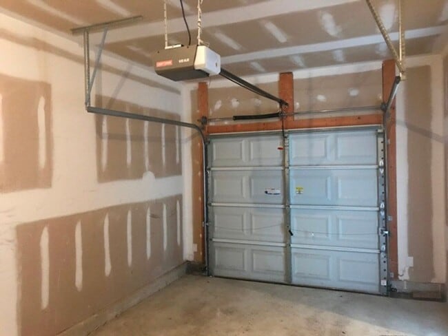 Building Photo - 802 Sutter Gate Ln