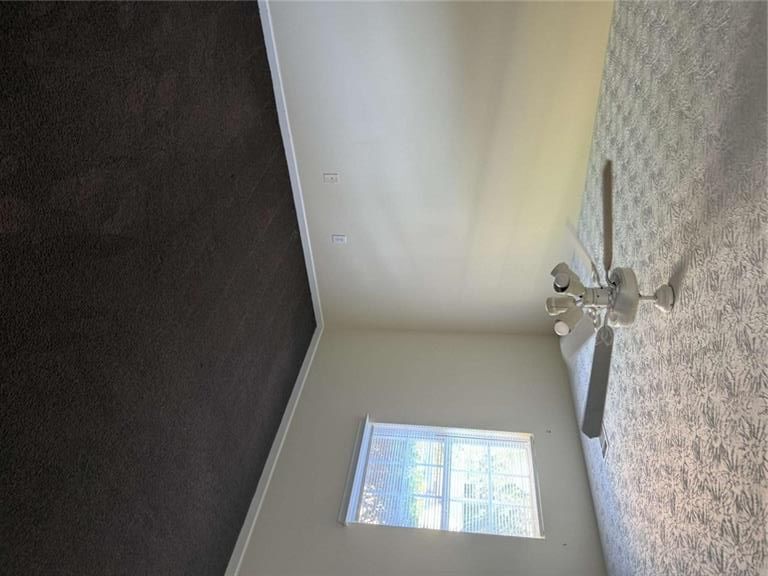 Building Photo - 25 Hunters Ridge Dr