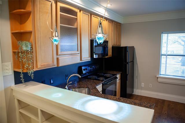 Building Photo - 5837 Velasco Ave