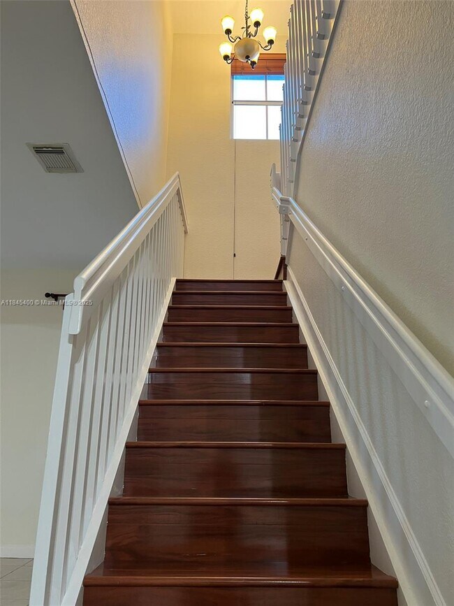 Building Photo - 10861 NW 85th Terrace