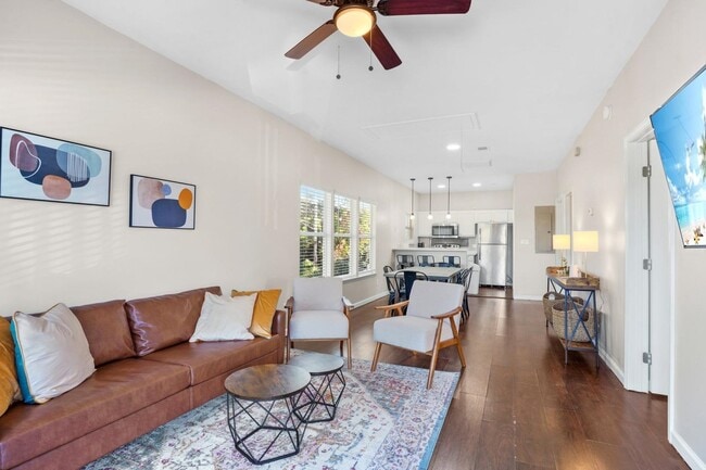 Building Photo - 1516 S Adams St