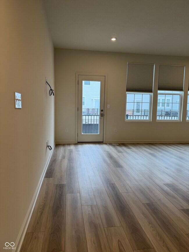 Building Photo - 14517 Pomona Ln