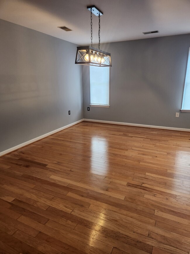 Building Photo - 239 Morningside Dr