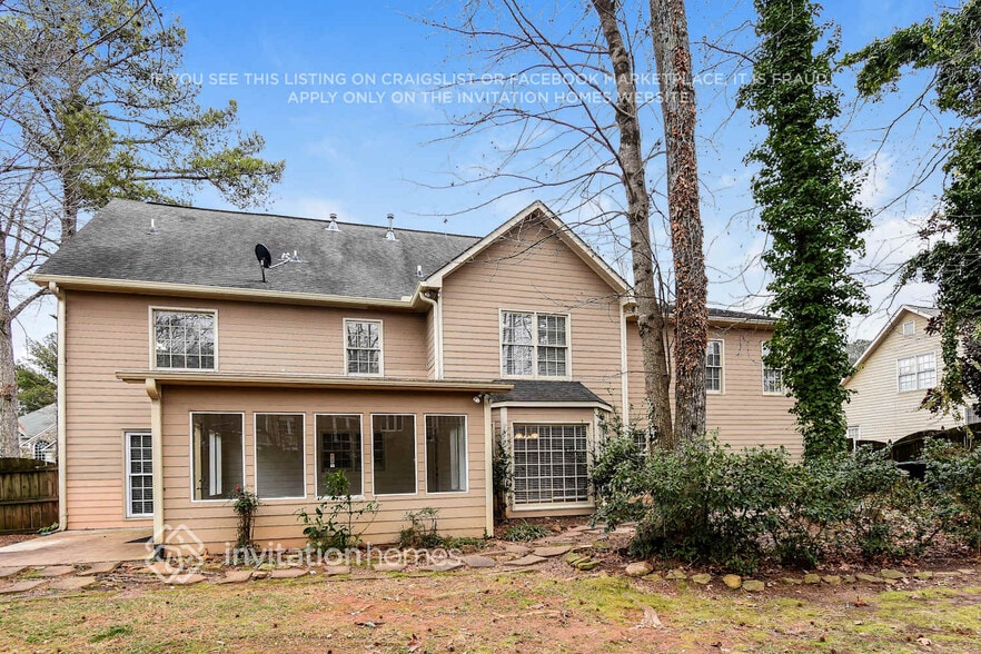 Building Photo - 613 Dahlia Way