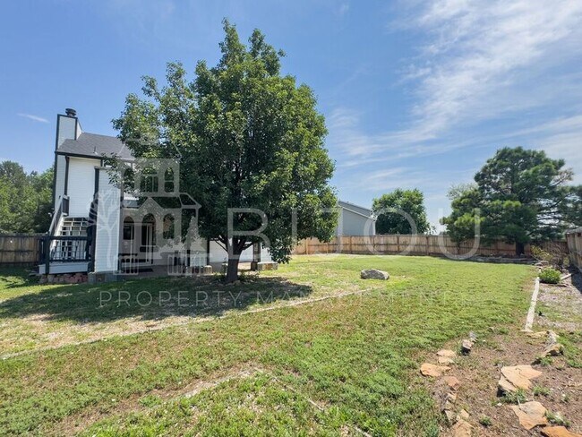 Building Photo - 4030 Meadowdale Pl