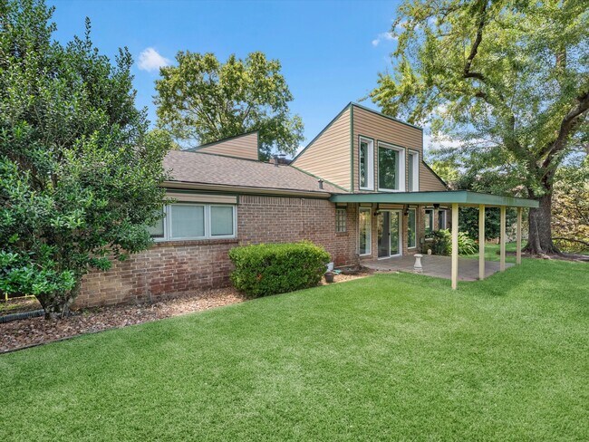 Building Photo - 9006 Donys Dr