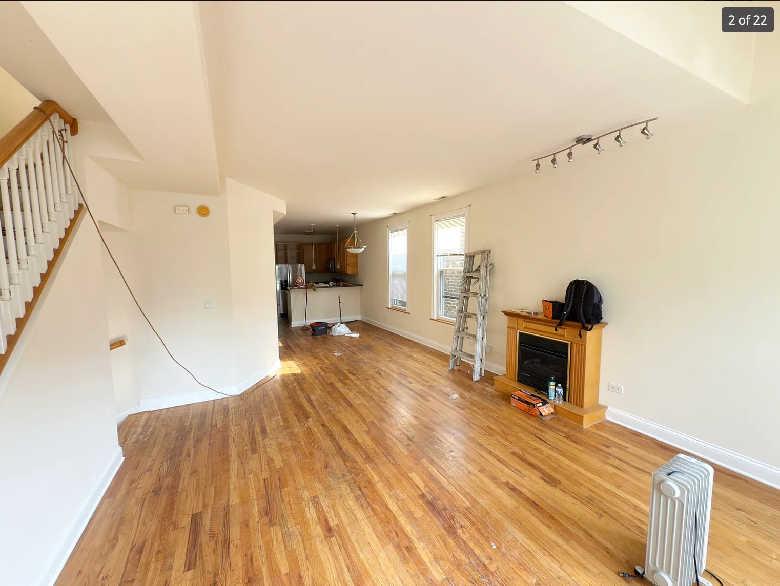 Building Photo - 1720 W Beach Ave